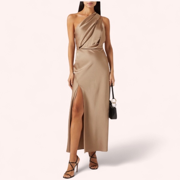 Significant Other Alessia Dress NWT Latte Satin One Shoulder Evening Gown Size 4 - Picture 1 of 11